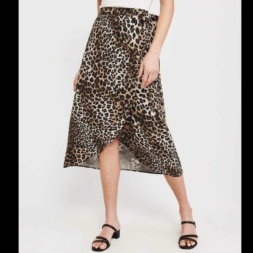 A&F Leopard Print Wrap Skirt - XS